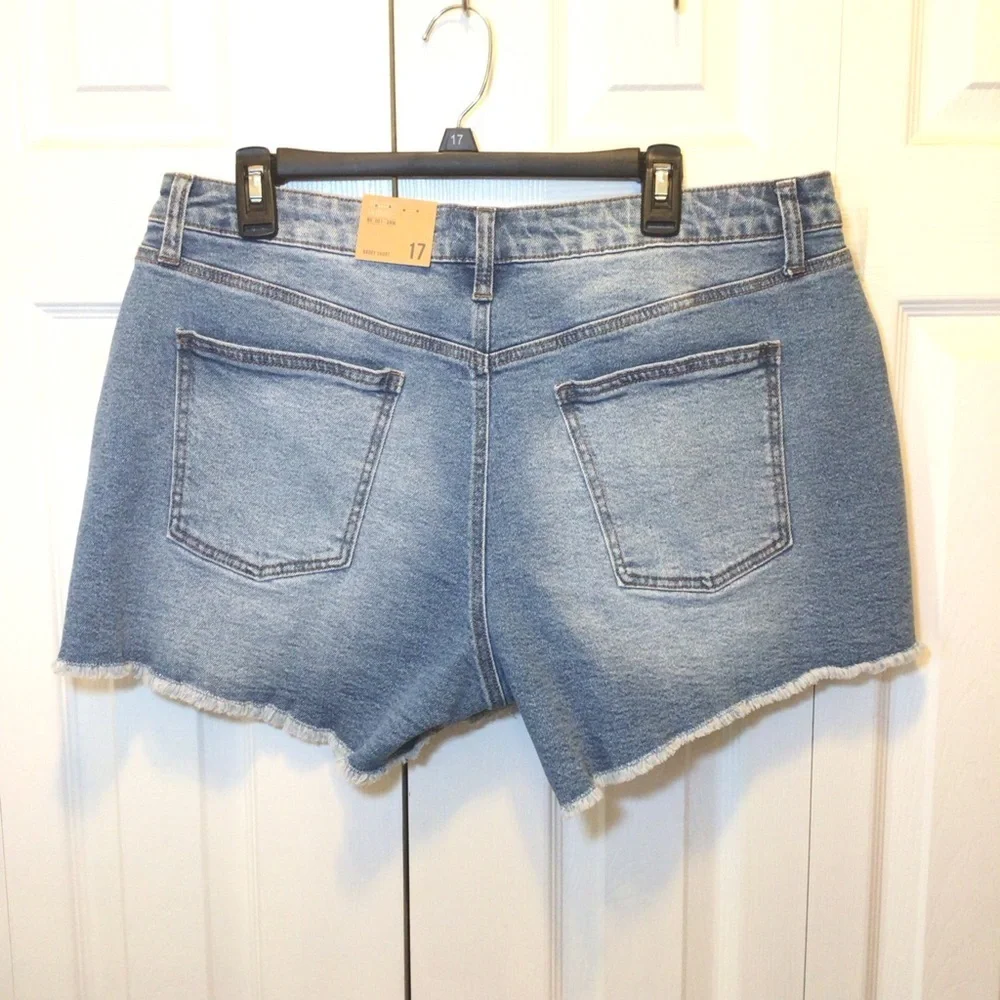 Project Indigo Juniors Light Wash Mid-Rise 90’s Style Baggy Denim Shorts
